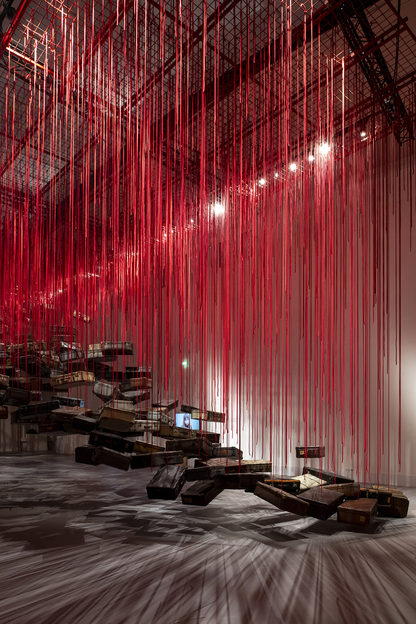 chiharu-shiota-the-soul-trembles-0325