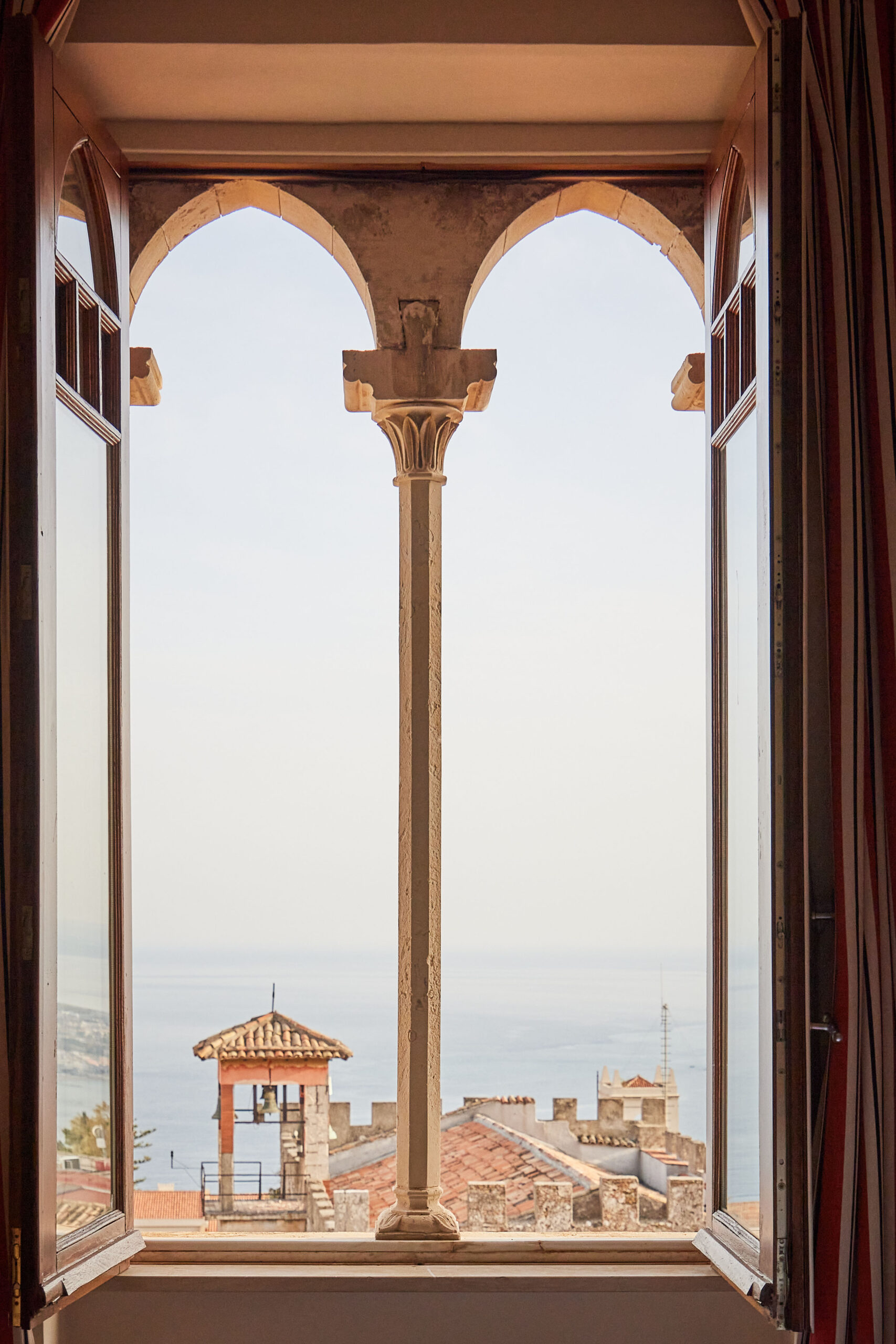 lusso-mediterraneo-hotel-042025